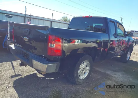 2010 Chevrolet Silverado 1500 Lt z USA, uszkodzony, nr VIN 1GCSKSE38AZ281687
